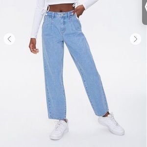 Size 2 High Rise Mom Jeans Forever 21